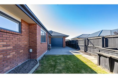 Photo of property in 9 Taiwhenua Street, Rangiora, 7400