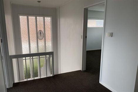 Photo of property in 2/50 Seaview Road, Castor Bay, Auckland, 0620