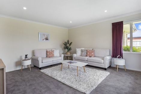 Photo of property in 2 Austen Place, Rolleston, 7614