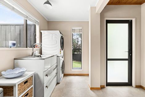 Photo of property in 33 Reeve Drive, Havelock North, 4130