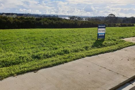 Photo of property in 12 Wheriko Avenue, Glenbrook, Waiuku, 2681