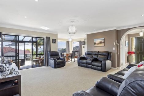 Photo of property in 60 Oteki Park Drive, Welcome Bay, Tauranga, 3112