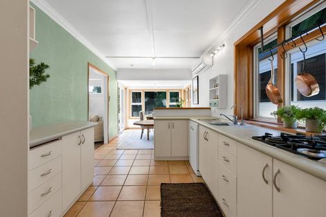 Photo of property in 21a Bracken Street, New Plymouth, 4310