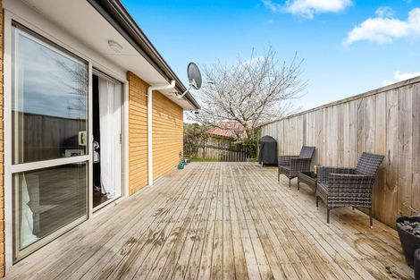 Photo of property in 4 Anna Lane, Glen Eden, Auckland, 0602