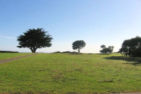 Photo of property in 112 Pacific Parade, Matarangi, Whitianga, 3592