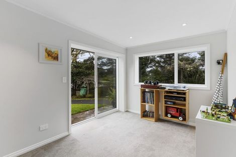 Photo of property in 24 Otanerua Road, Hatfields Beach, Orewa, 0931
