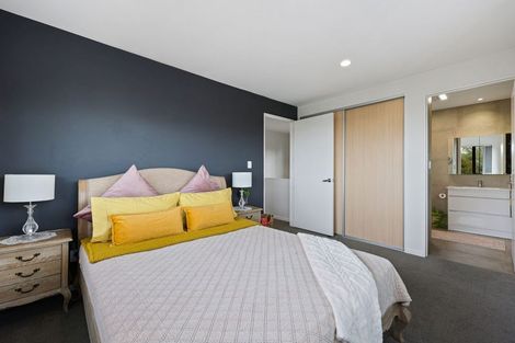 Photo of property in 9e Glenfern Road, Mellons Bay, Auckland, 2014