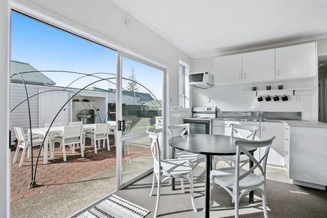 Photo of property in 16 Wallnutt Avenue, Waihi Beach, 3611