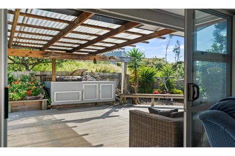 Photo of property in 11 Seabreeze Road, Mangawhai Heads, Mangawhai, 0505