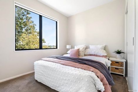 Photo of property in 1/69 Lake Road, Devonport, Auckland, 0624