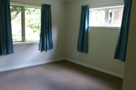 Photo of property in 19 Kakariki Grove, Waikanae, 5036