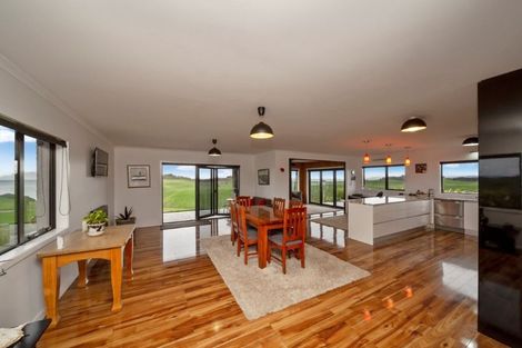 Photo of property in 485 Pukearuhe Road, Waiiti, Urenui, 4377
