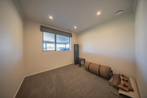 Photo of property in 22 Marakura Drive, Te Anau, 9600