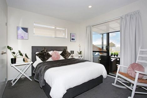 Photo of property in 9 Tuuhura Road, Pukekohe, 2120