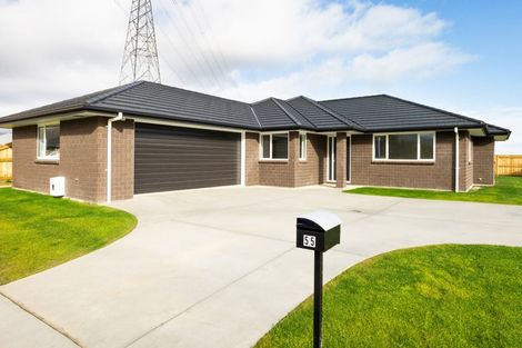 Photo of property in 53 Atlantic Drive, Fitzherbert, Palmerston North, 4410