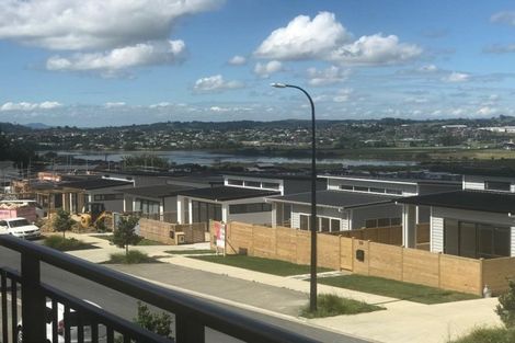 Photo of property in 58 Ascension Crescent, Orewa, 0931