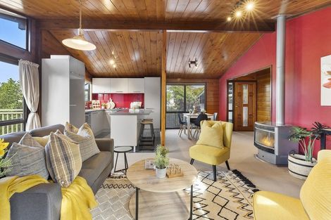 Photo of property in 15 The Yardarm, Whitby, Porirua, 5024