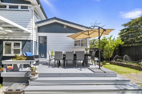 Photo of property in 38 Heatley Avenue, Hokowhitu, Palmerston North, 4410