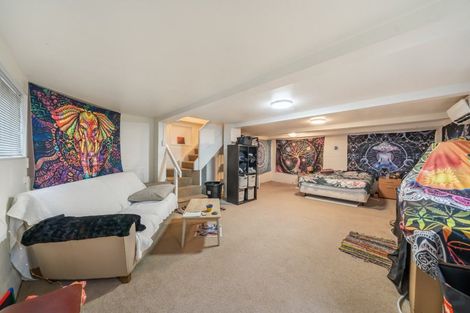 Photo of property in 62 Tio Tio Road, Miramar, Wellington, 6022