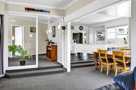 Photo of property in 161 South Road, Hawera, 4610