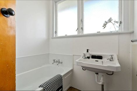 Photo of property in 70-72 Waihemo Street, Waitangirua, Porirua, 5024
