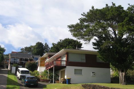 Photo of property in 2/93 Moore Street, Hillcrest, Auckland, 0627