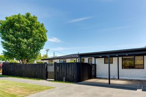 Photo of property in 2/97 Weston Road, St Albans, Christchurch, 8052