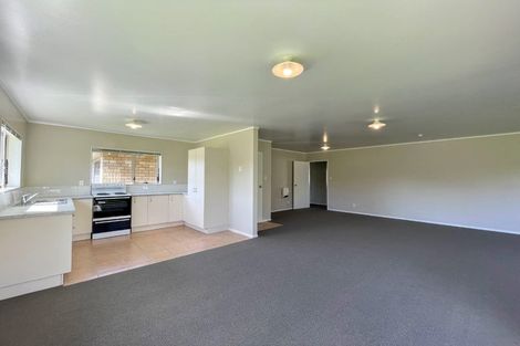 Photo of property in 16 Kamaka Road, Mangere Bridge, Auckland, 2022