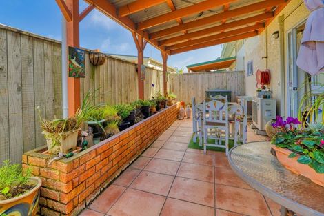 Photo of property in 2c Creagh Street, Te Awa, Napier, 4110