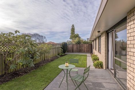Photo of property in 1/18 Sheraton Place, Redwood, Christchurch, 8051