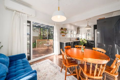 Photo of property in 28 Handyside Street, Tawa, Wellington, 5028