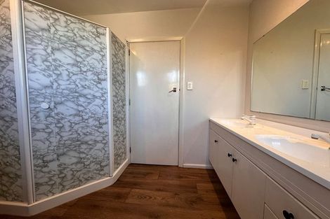 Photo of property in 2/254 Main Road North, Redwood, Christchurch, 8051