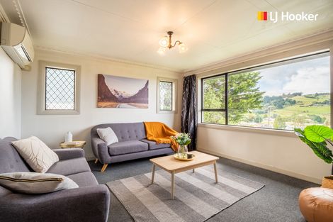 Photo of property in 50 Waldron Crescent, Green Island, Dunedin, 9018