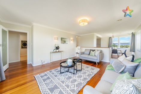 Photo of property in 108a Korokoro Road, Korokoro, Lower Hutt, 5012