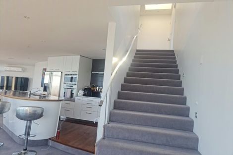 Photo of property in 114 The Esplanade, Houghton Bay, Wellington, 6023