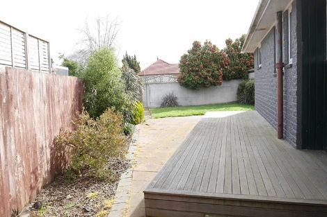 Photo of property in 235 Grimseys Road, Redwood, Christchurch, 8051