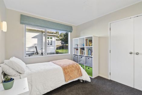 Photo of property in 2/27 Stafford Road, Northcote Point, Auckland, 0627
