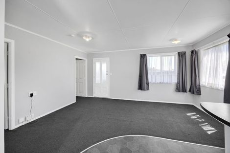 Photo of property in 64 Ketemarae Road, Normanby, Hawera, 4614