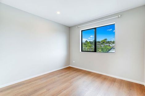 Photo of property in 25b Withers Road, Glen Eden, Auckland, 0602