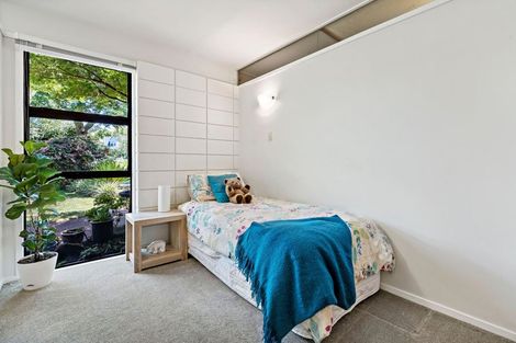 Photo of property in 7 Helvetia Drive, Browns Bay, Auckland, 0630