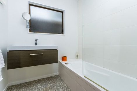 Photo of property in 1/47 Selwyn Crescent, Forrest Hill, Auckland, 0620