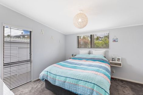 Photo of property in 6b Dobell Road, Stanmore Bay, Whangaparaoa, 0932