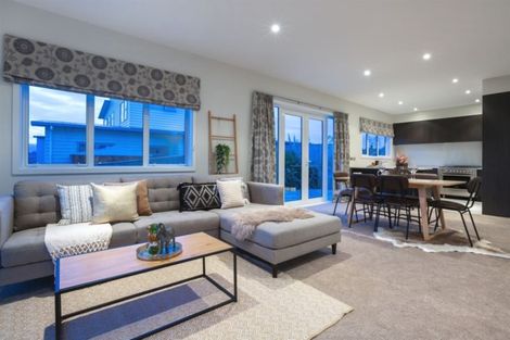 Photo of property in 135 Endeavour Drive, Whitby, Porirua, 5024