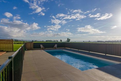 Photo of property in 18b Shooting Butts Road, Martinborough, 5784