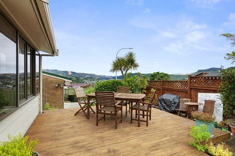 Photo of property in 78 Victory Crescent, Tawa, Wellington, 5028