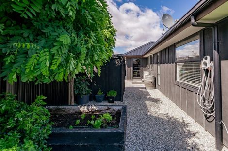 Photo of property in 30 Olds Crescent, Cromwell, 9310