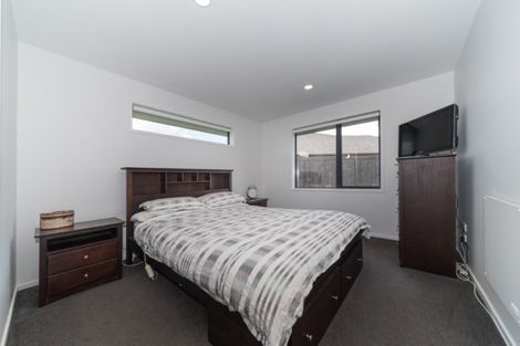 Photo of property in 24 Macdonald Heights, Feilding, 4702