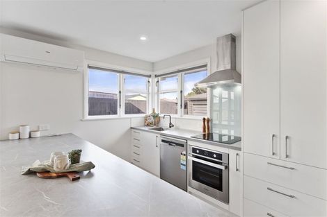 Photo of property in 16 Soberton Street, Aranui, Christchurch, 8061