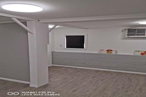 Photo of property in 28 Thackeray Street, Hamilton Lake, Hamilton, 3204