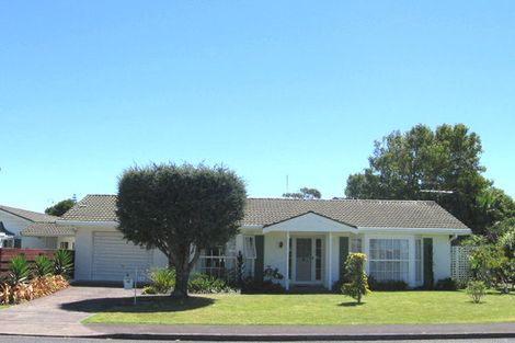 Photo of property in 1/9 Stanley Avenue, Milford, Auckland, 0620